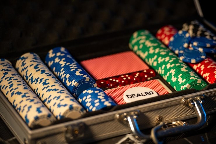 Tim dota togel bekerja di kantor pusat dengan peralatan keamanan berlapis